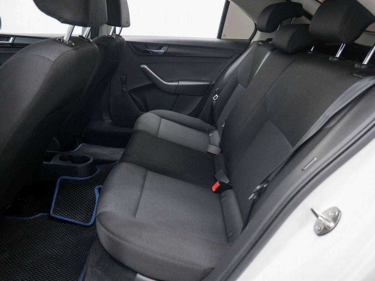 Купить Skoda Rapid, 2017, 157 992 км, фото №16