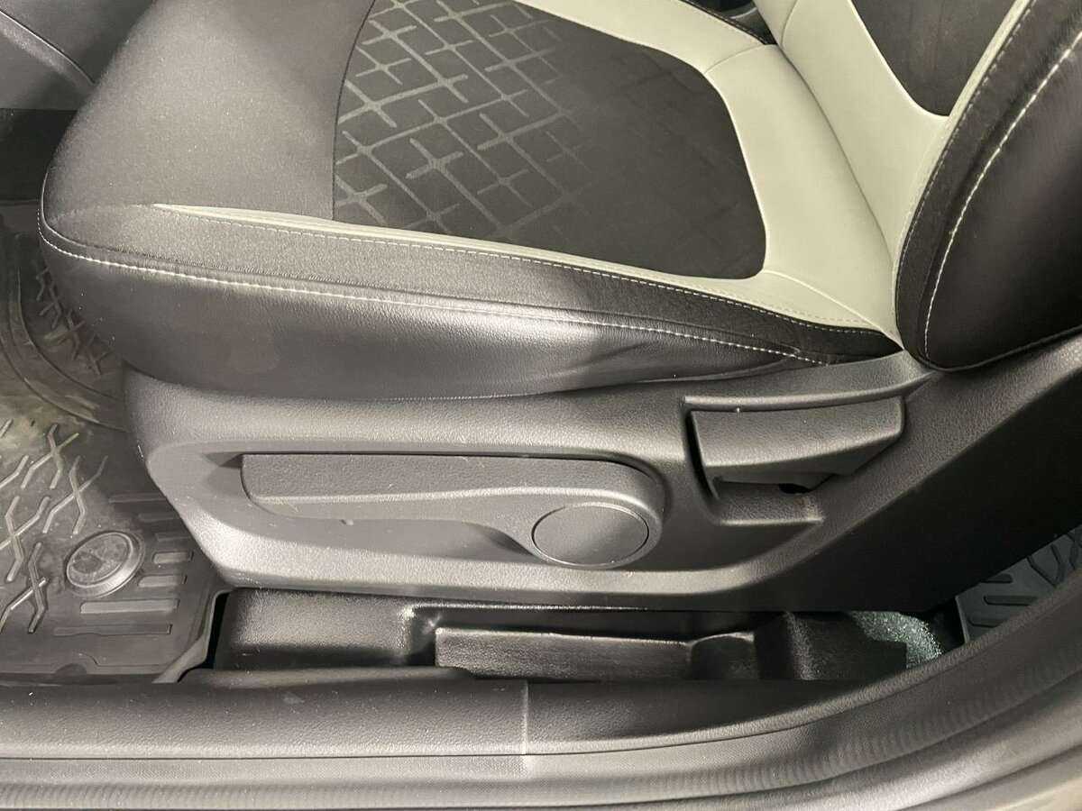 Купить Lada (ВАЗ) Vesta SW Cross, 2018, 86 684 км, фото №10