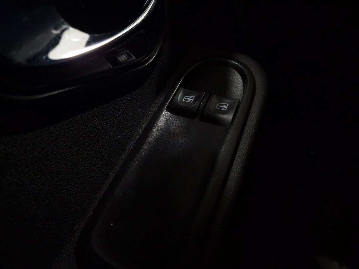 Купить Nissan Terrano, 2016, 66 254 км, фото №9