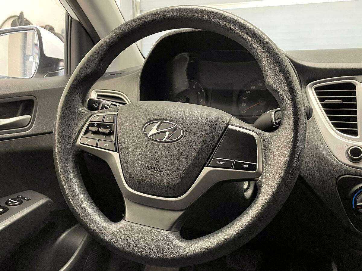 Купить Hyundai Solaris, 2020, 69 816 км, фото №10