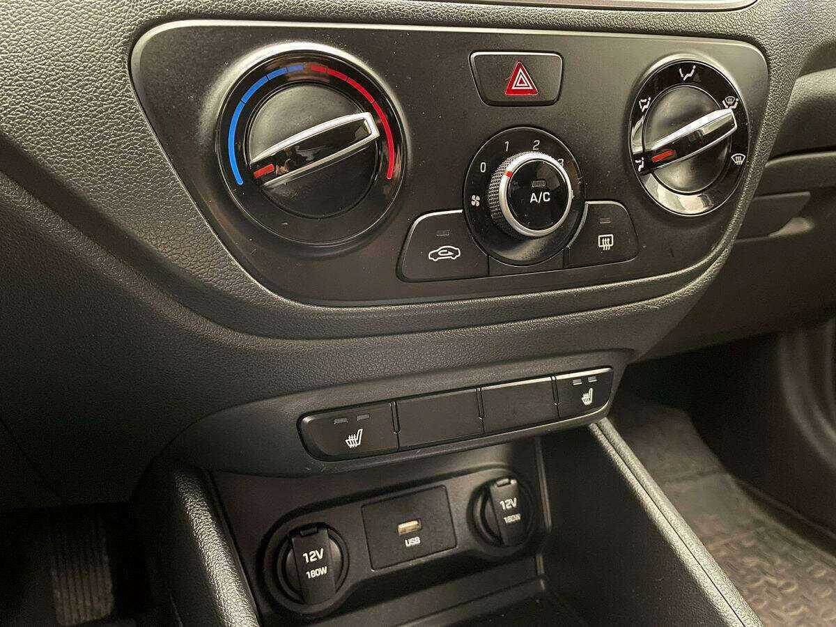 Купить Hyundai Solaris, 2020, 69 816 км, фото №16