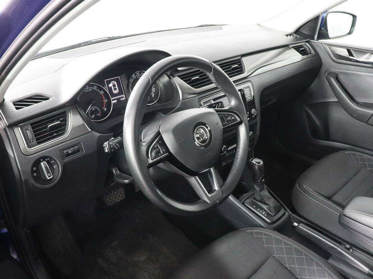 Купить Skoda Rapid, 2018, 120 938 км, фото №9