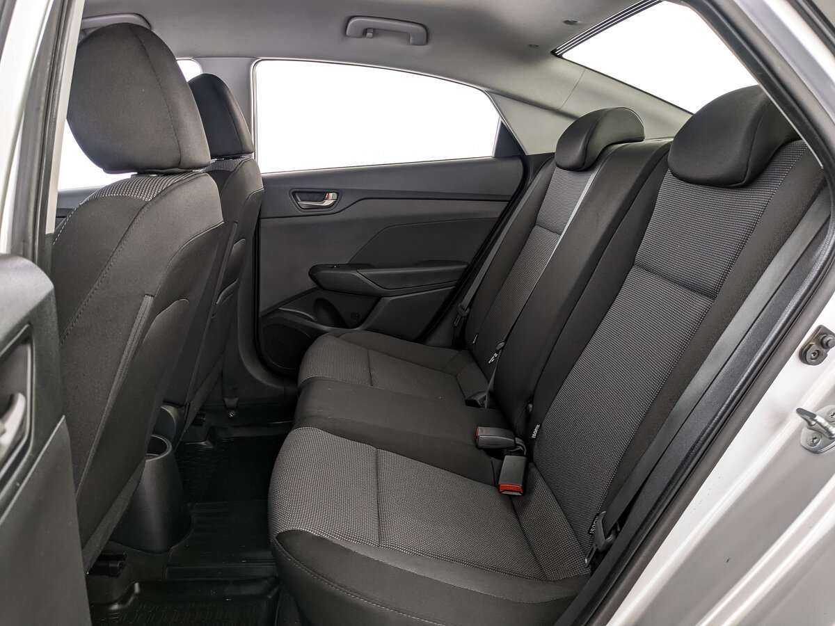 Купить Hyundai Solaris, 2018, 86 879 км, фото №14
