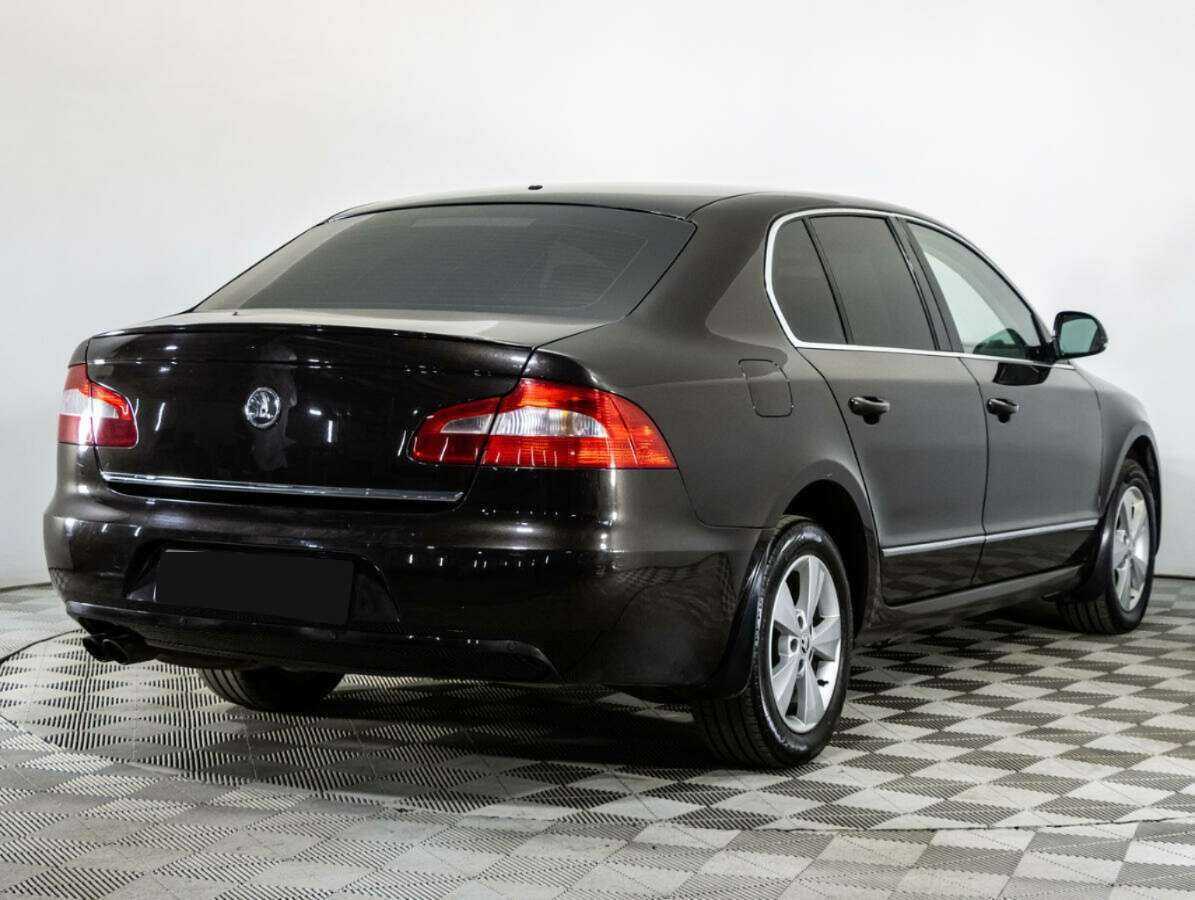Купить Skoda Superb, 2012, 216 000 км, фото №5