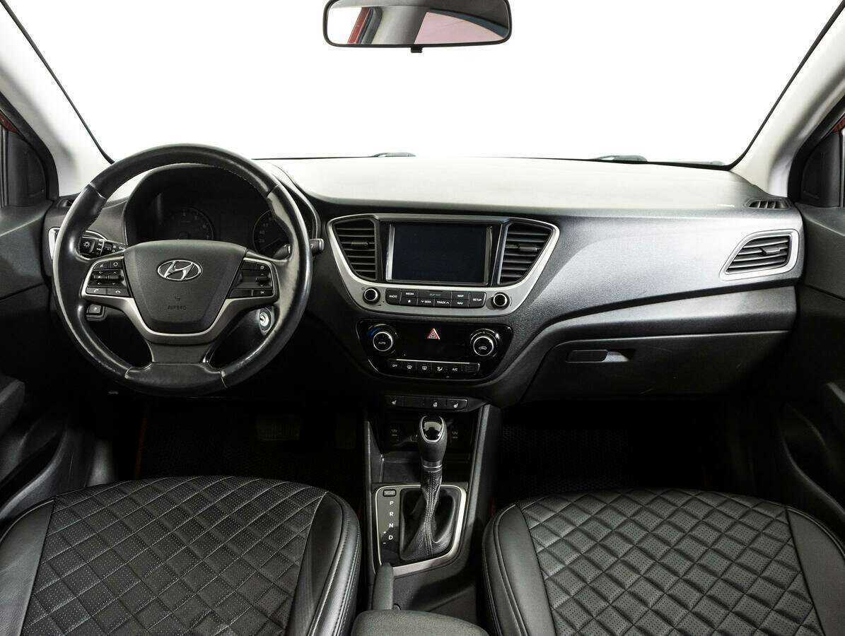 Купить Hyundai Solaris, 2018, 102 913 км, фото №13