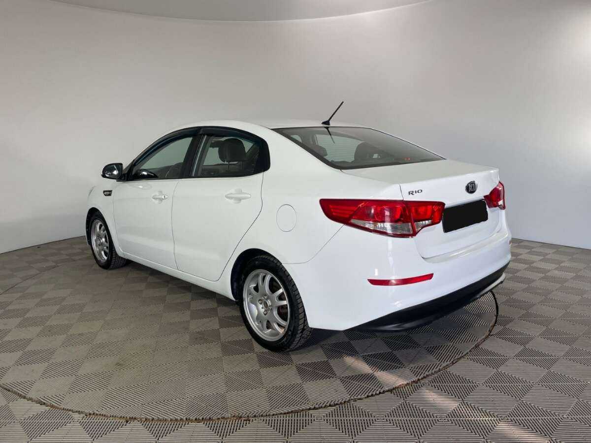 Купить Kia Rio, 2015, 166 313 км, фото №6