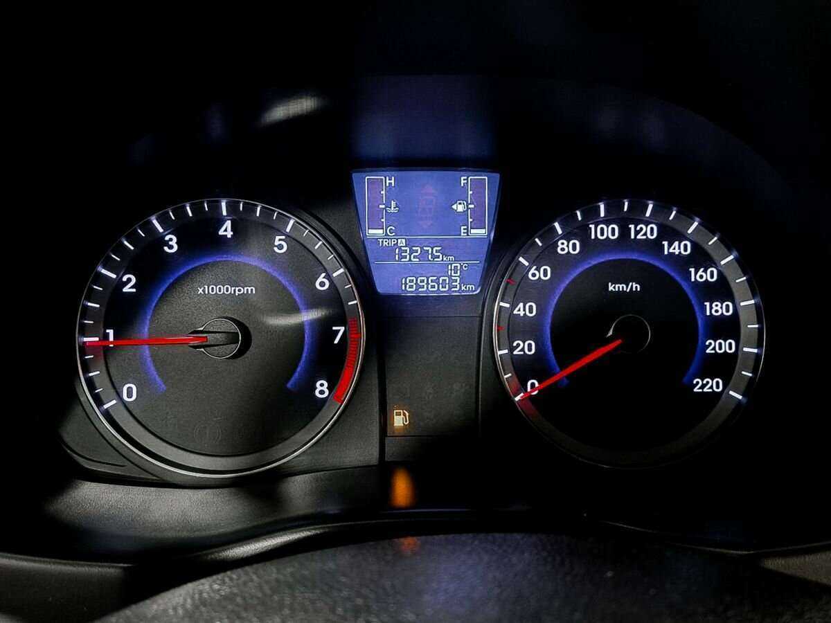 Купить Hyundai Solaris, 2015, 192 000 км, фото №8