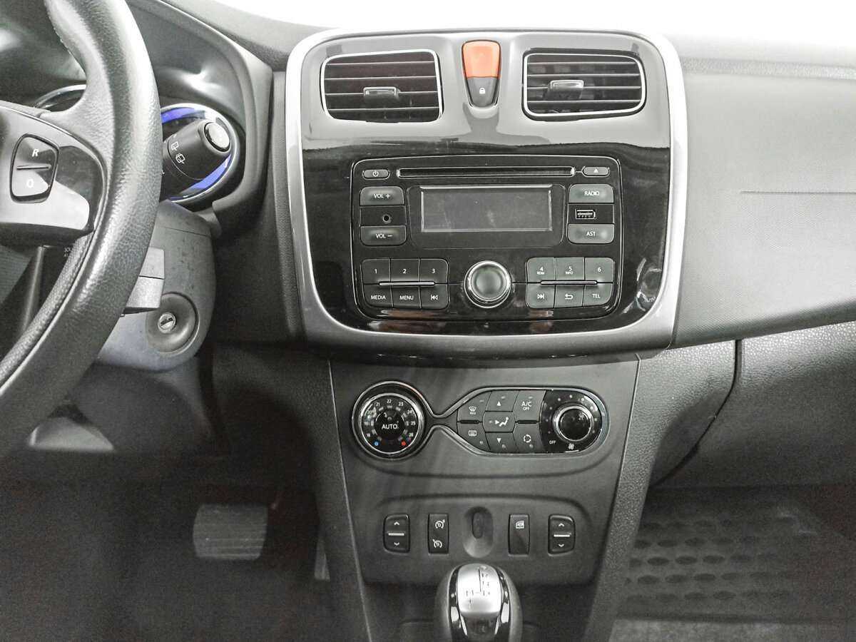 Купить Renault Sandero Stepway, 2017, 82 437 км, фото №12