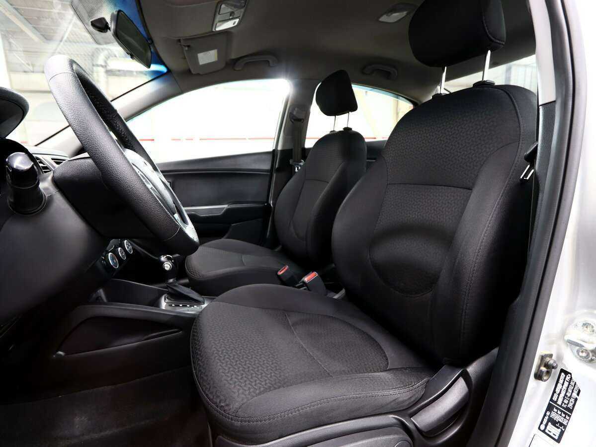 Купить Kia Rio, 2016, 220 000 км, фото №8