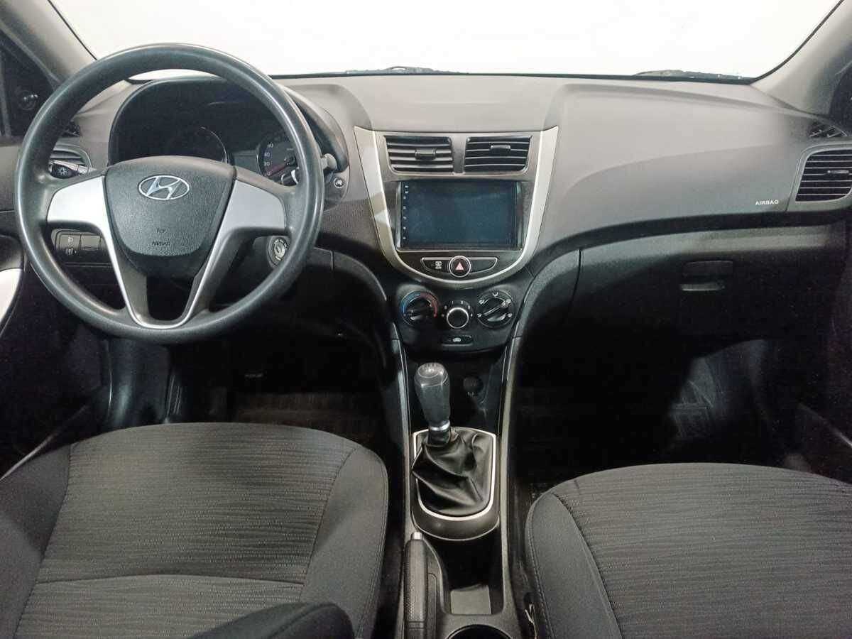Купить Hyundai Solaris, 2016, 165 733 км, фото №9