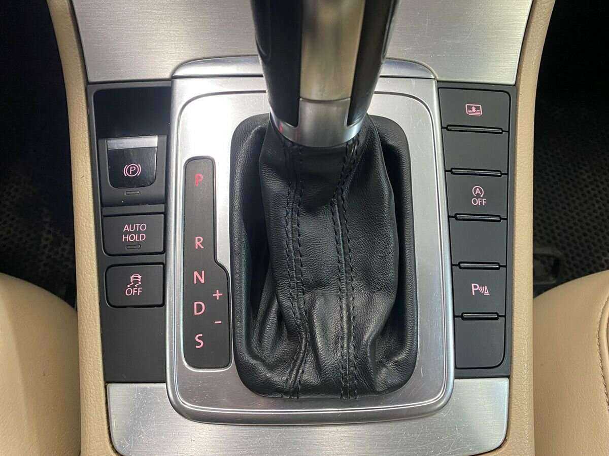 Купить Volkswagen Passat, 2012, 226 864 км, фото №16