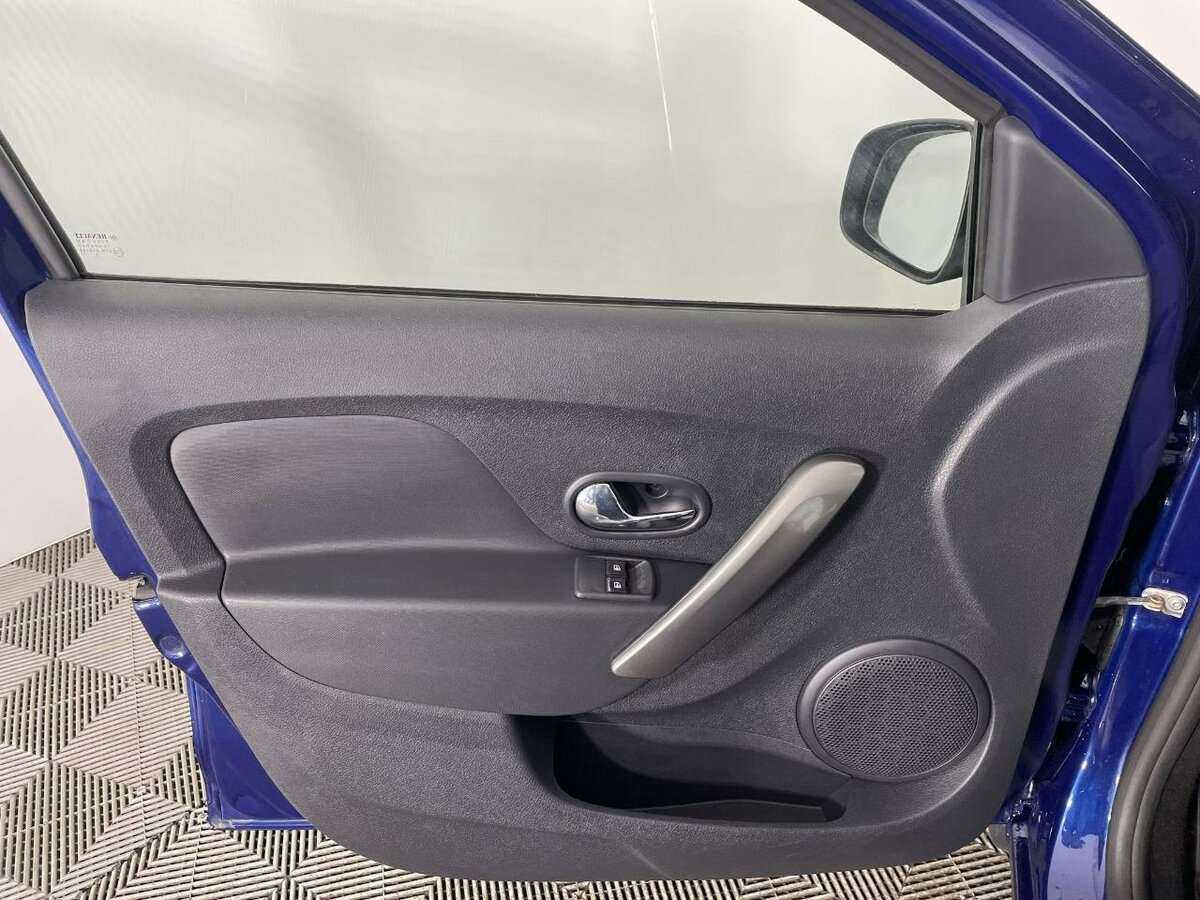 Купить Renault Logan, 2016, 50 412 км, фото №8