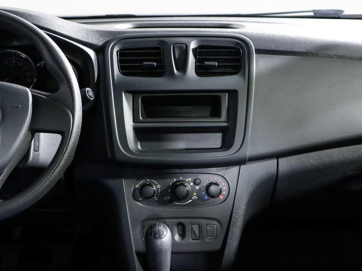 Купить Renault Logan, 2018, 32 000 км, фото №13