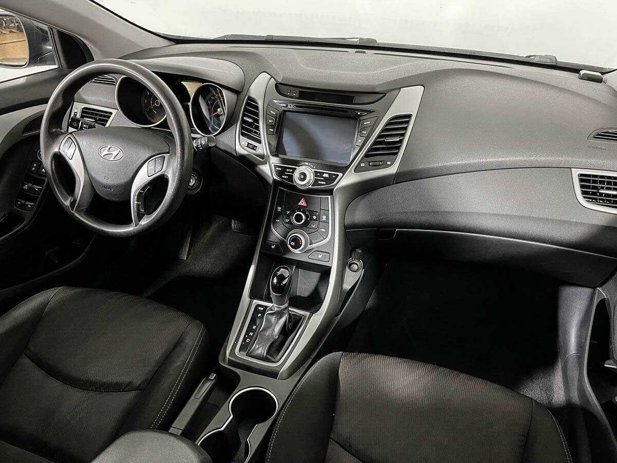 Купить Hyundai Elantra, 2015, 260 815 км, фото №9