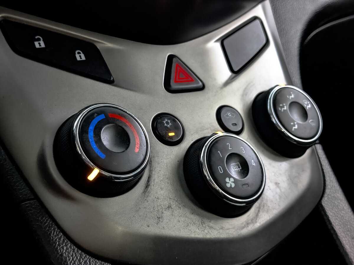 Купить Chevrolet Aveo, 2014, 83 759 км, фото №21