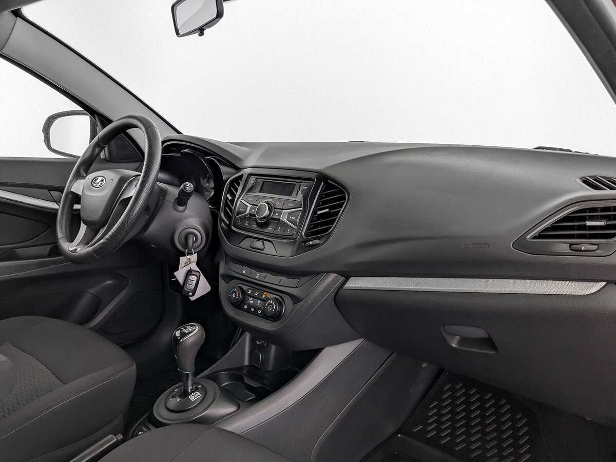 Купить Lada (ВАЗ) Vesta, 2016, 66 845 км, фото №9