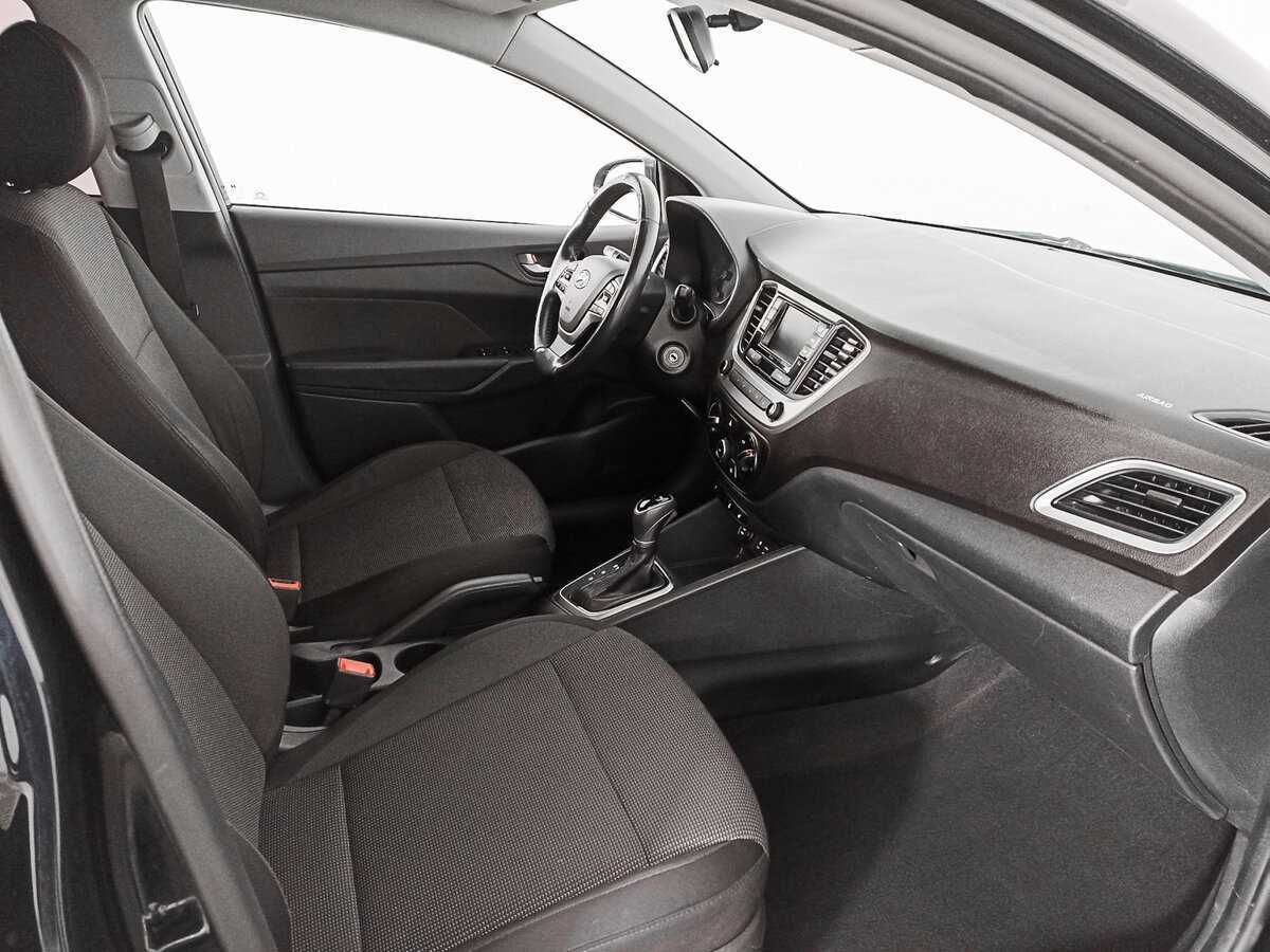 Купить Hyundai Solaris, 2017, 171 004 км, фото №9