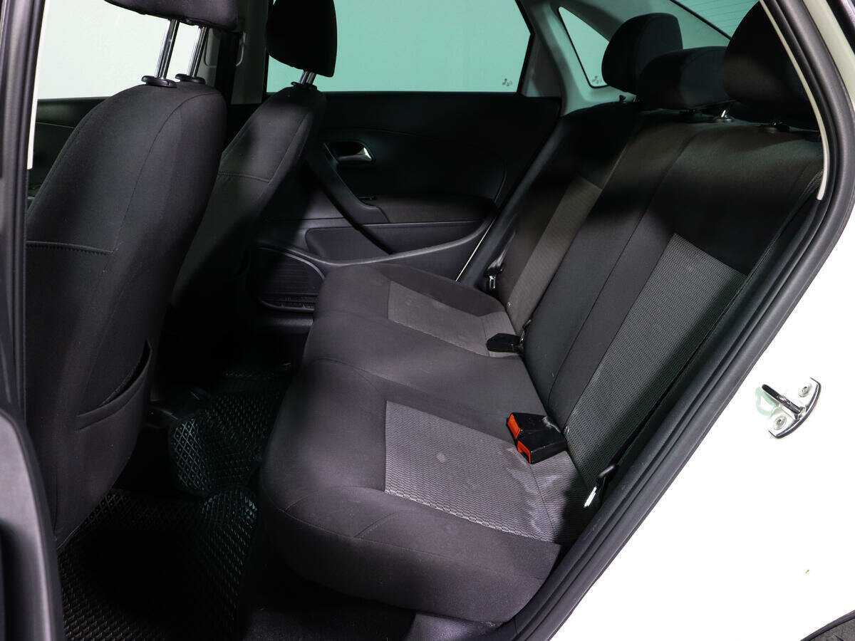 Купить Volkswagen Polo, 2014, 238 883 км, фото №9