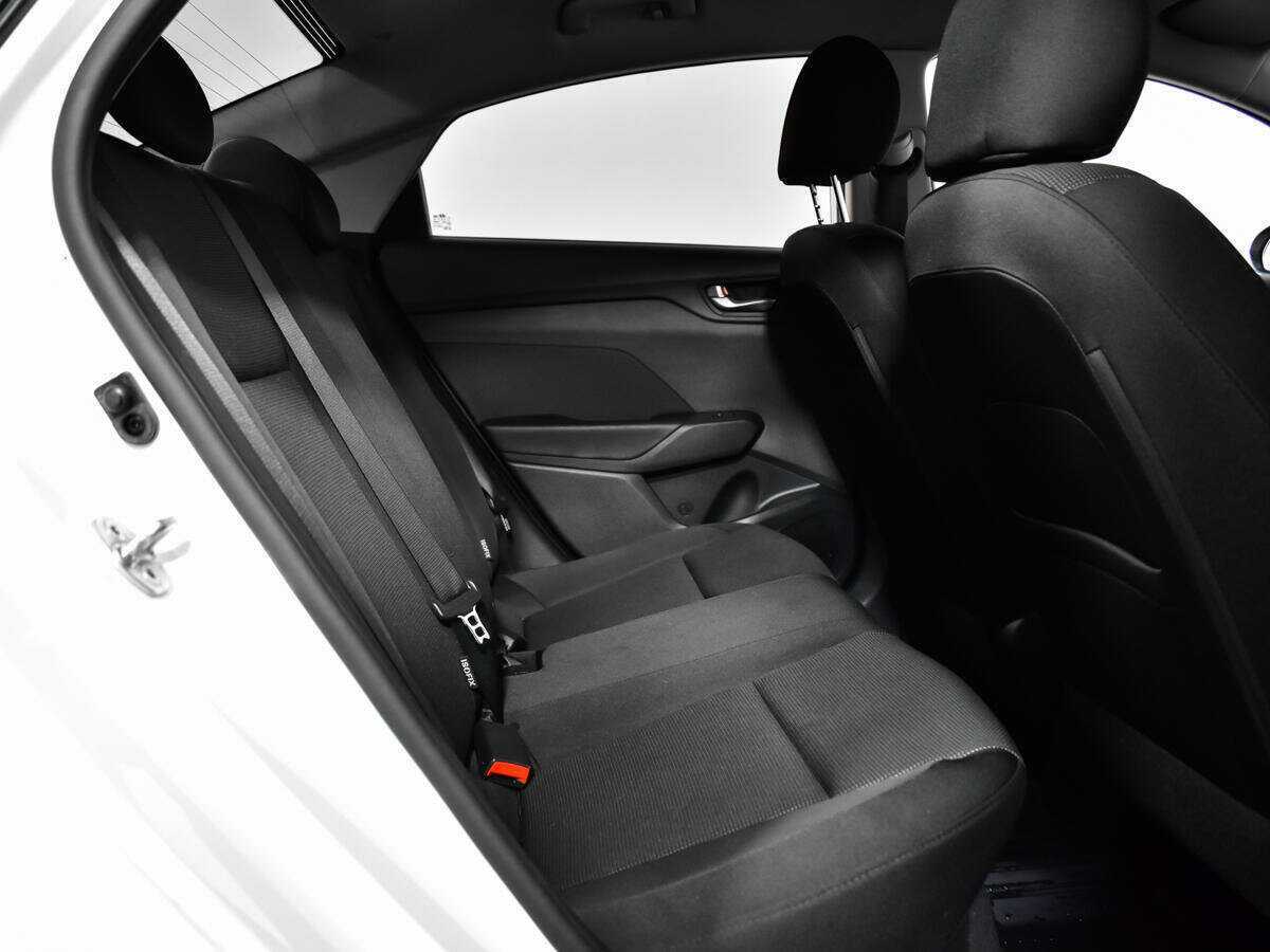 Купить Hyundai Solaris, 2017, 88 359 км, фото №8