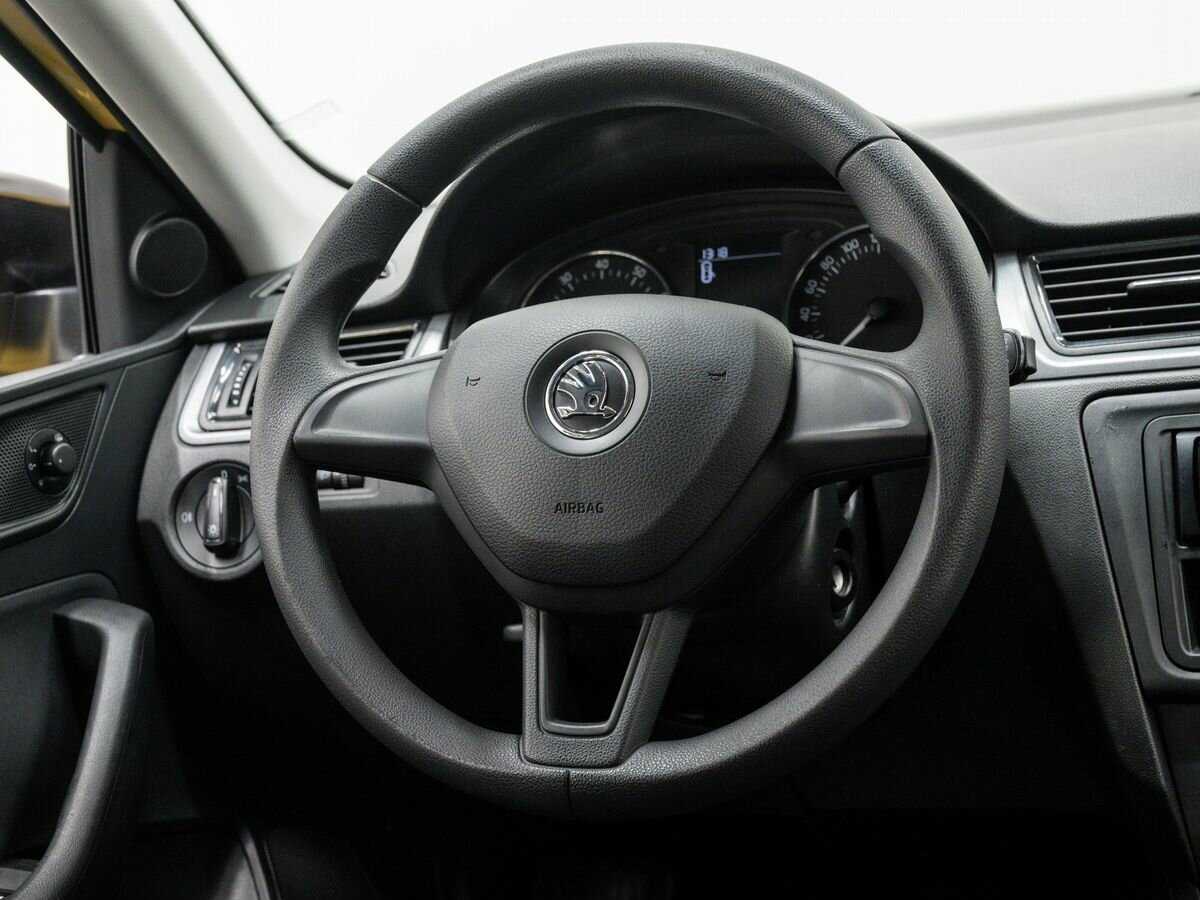 Купить Skoda Rapid, 2017, 122 000 км, фото №13