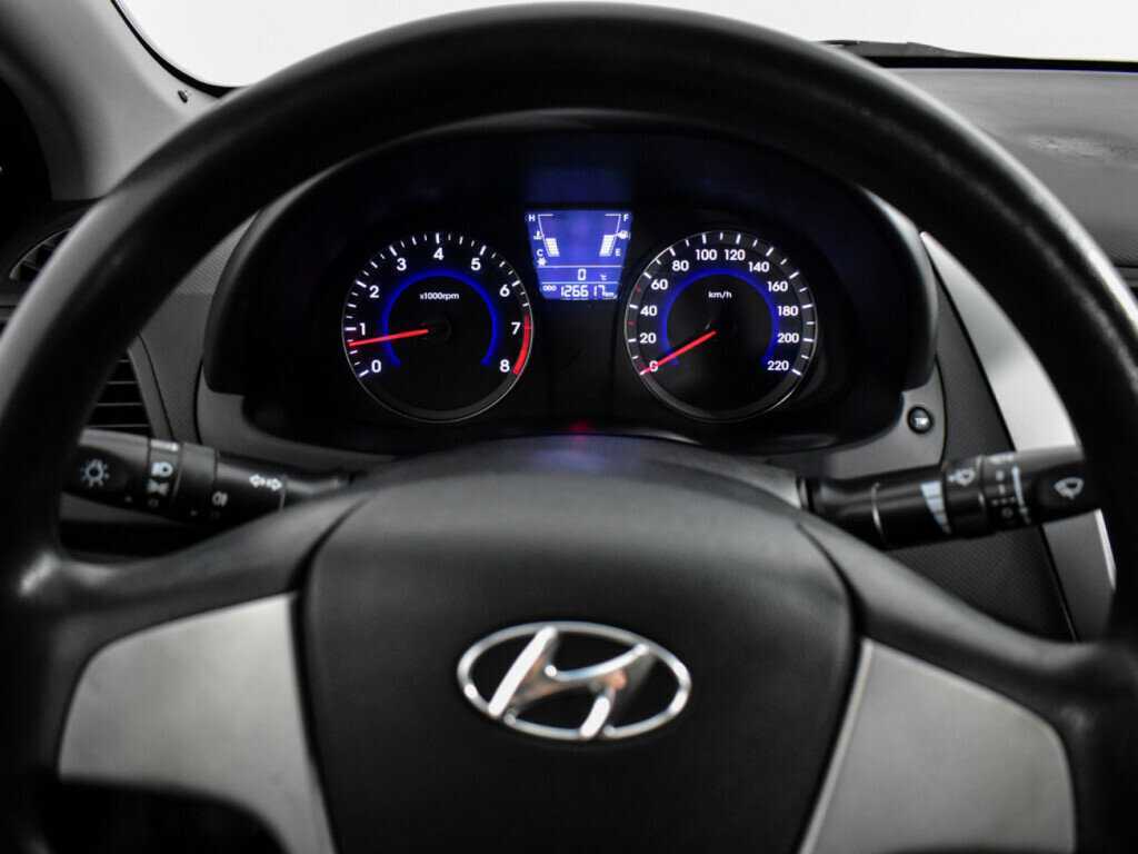 Купить Hyundai Solaris, 2013, 126 616 км, фото №14