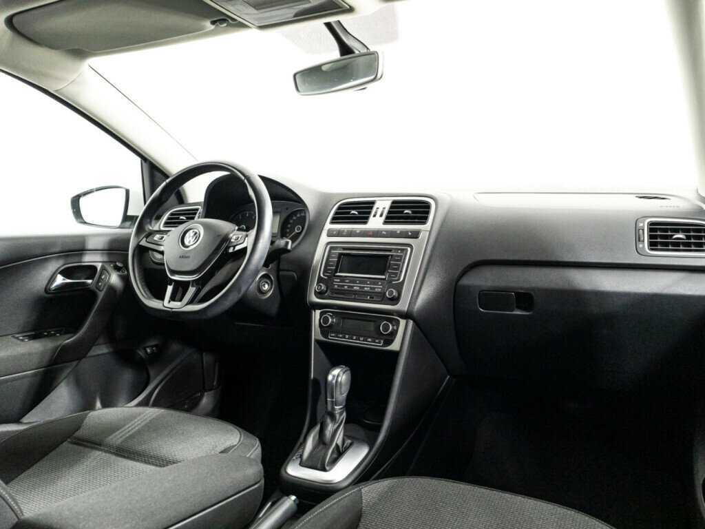 Купить Volkswagen Polo, 2017, 96 944 км, фото №9