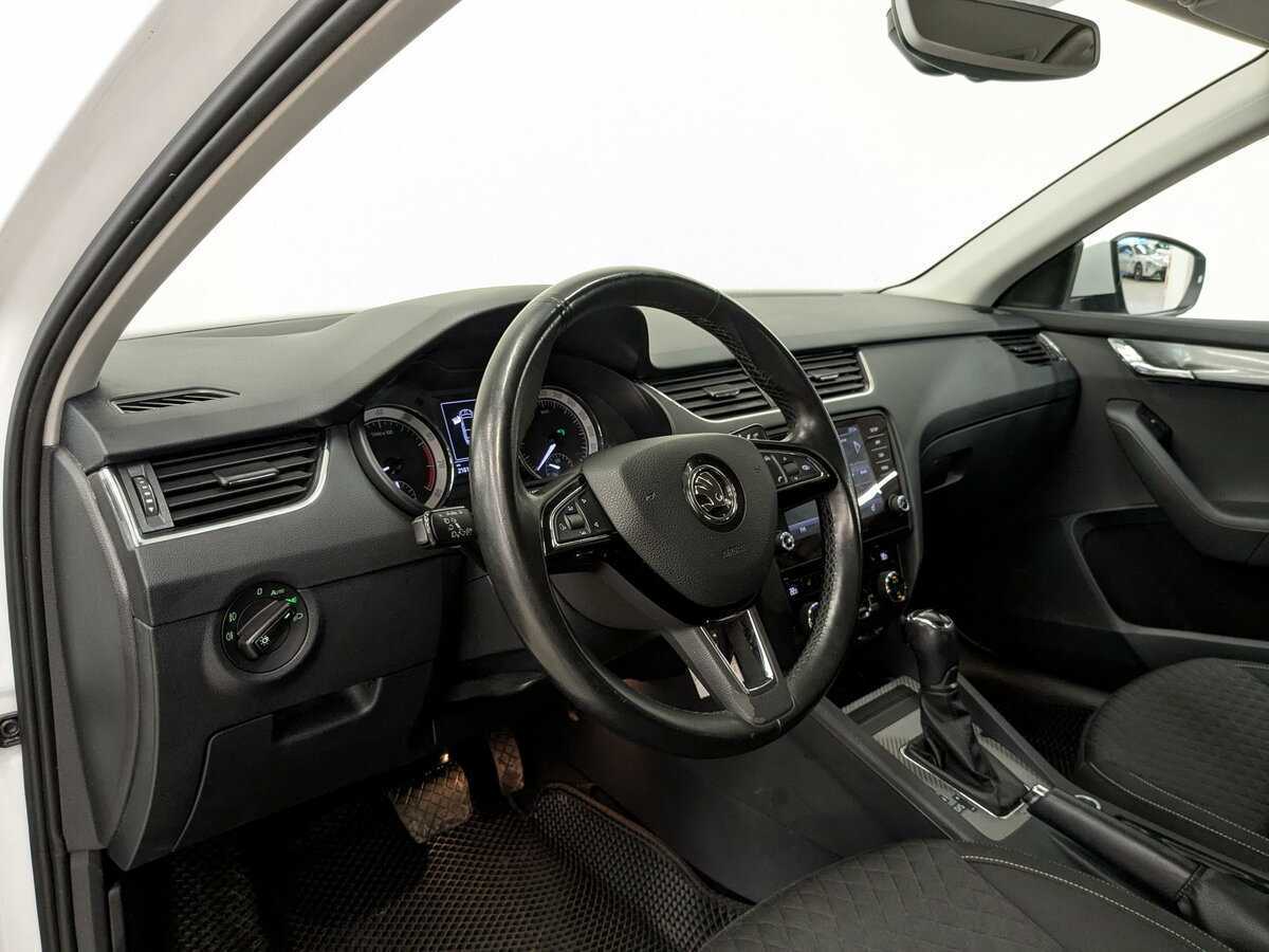 Купить Skoda Octavia, 2017, 216 162 км, фото №16