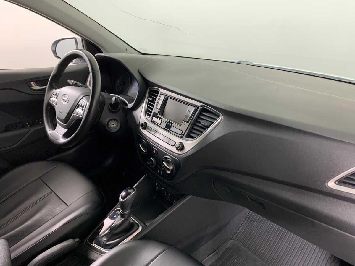 Купить Hyundai Solaris, 2017, 146 130 км, фото №11