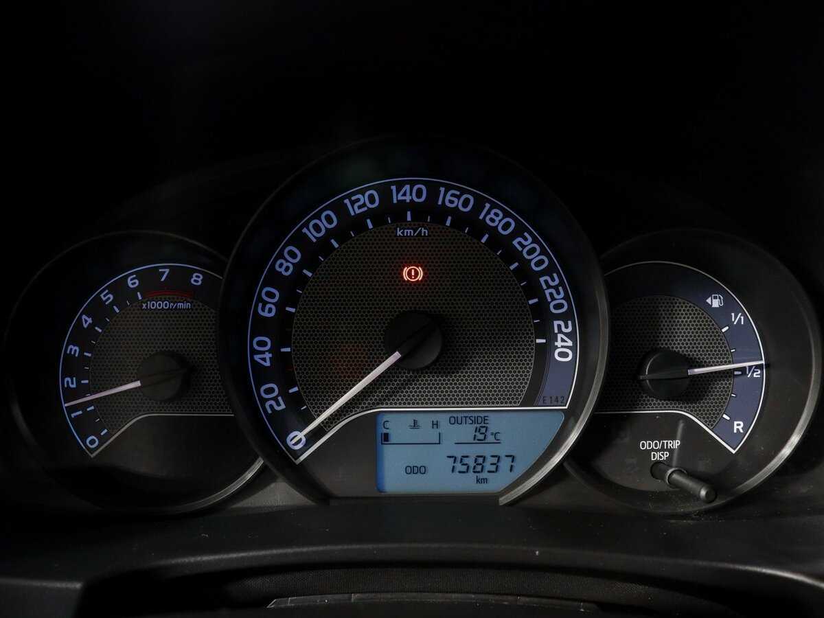 Купить Toyota Corolla, 2014, 75 335 км, фото №11