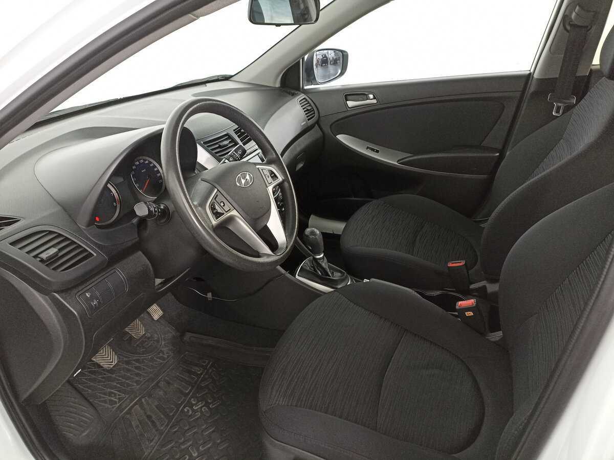 Купить Hyundai Solaris, 2015, 147 002 км, фото №16