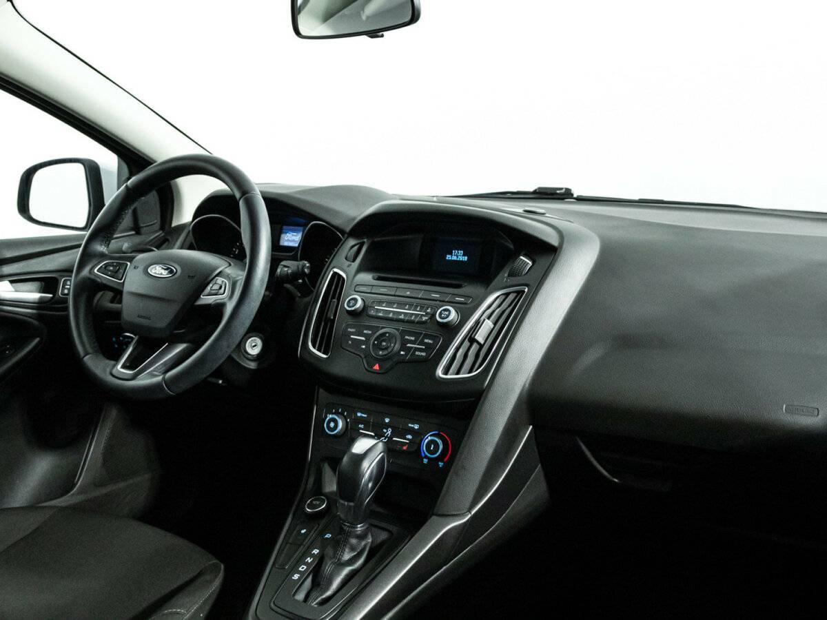 Купить Ford Focus, 2018, 87 882 км, фото №9