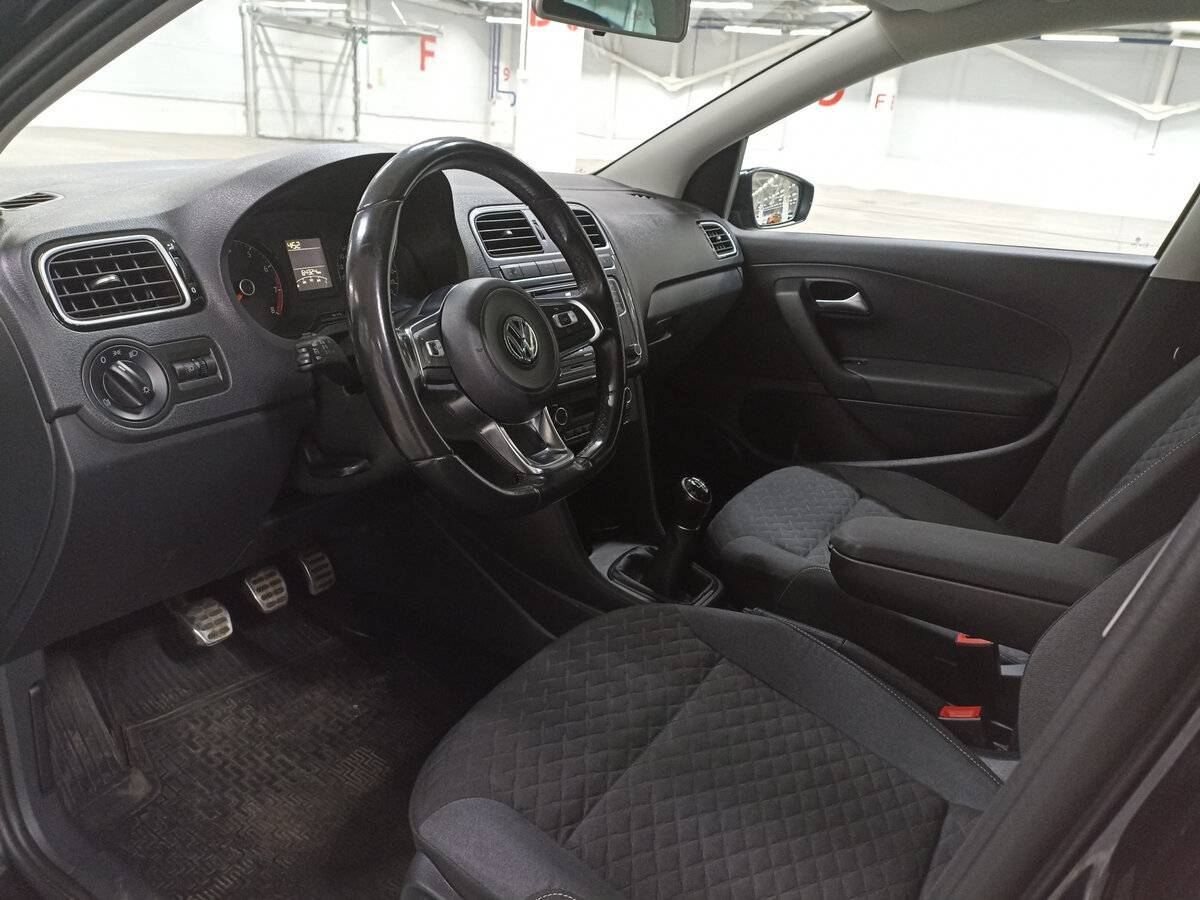 Купить Volkswagen Polo, 2018, 64 323 км, фото №16